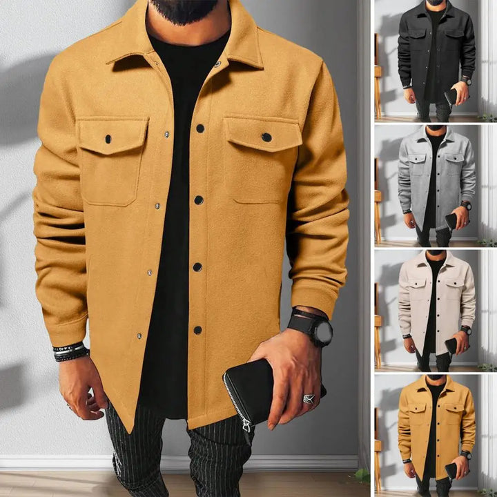 Elegant herre overskjorte, flott som en lett jakke eller business casual skjorte for en sofistikert look.