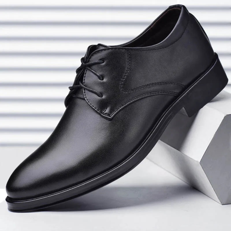 Stilige Oxford herresko, perfekte dressko for bryllup, kontoret eller andre formelle begivenheter.