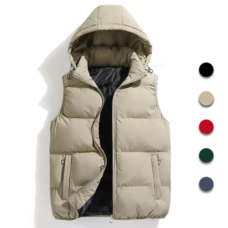 Varm herre vintervest i polyester med avtakbar hette, ideell for casual og utendørs bruk.