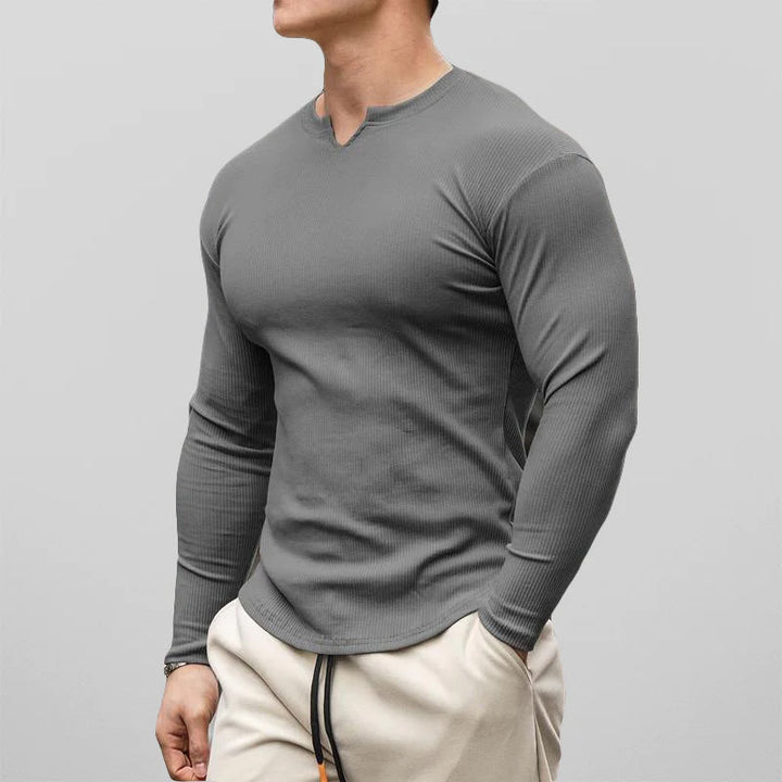 Behagelig herreskjorte med atletisk passform for hverdag og business casual bruk.