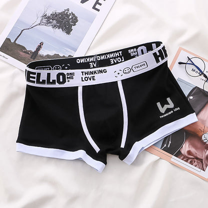 Allsidige, klassiske boxershorts for menn. Ideelt herreundertøy for både hverdag og fest, i komfortabel stil.