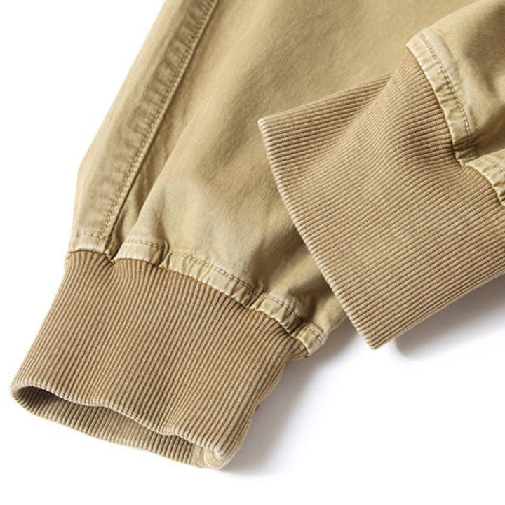 Allsidige herre cargobukser. Tilbyr optimal komfort og en kul, casual stil for enhver anledning.