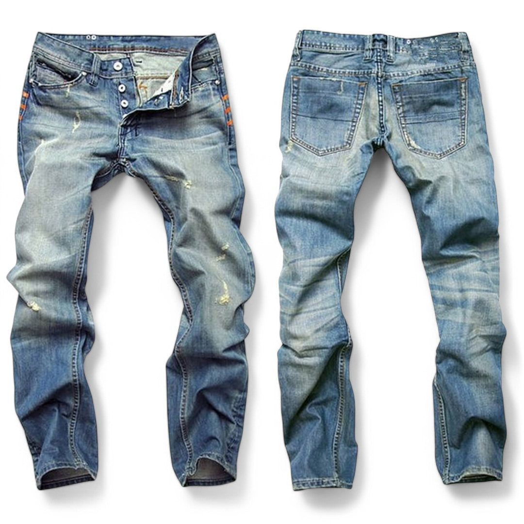 Mørkeblå, tidløse herrejeans for menn. Allsidige bukser i klassisk denimstil, ideelle for streetwear.