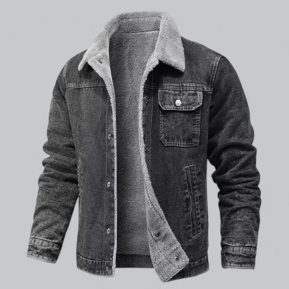 Herre denimjakke med mykt fôr for ekstra vinterkomfort. Casual og stilrent yttertøy.