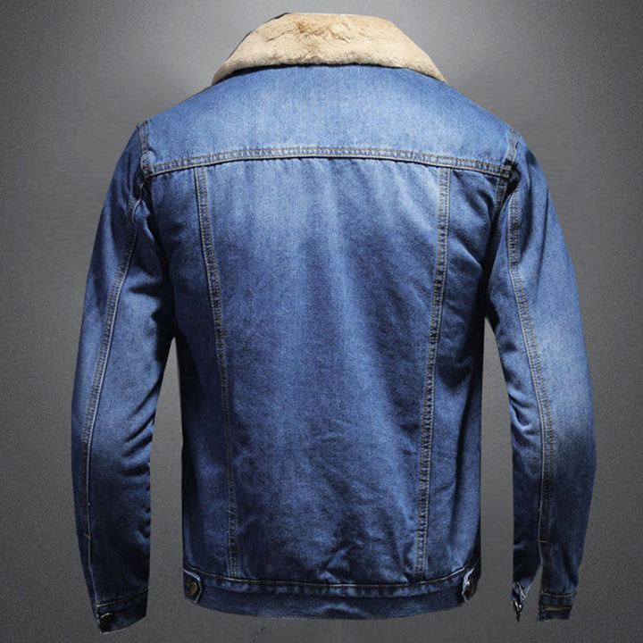 Menns denimjakke i Milano-stil. Komfortabel og stilig ytterplagg for hverdag eller pent, en must-have.