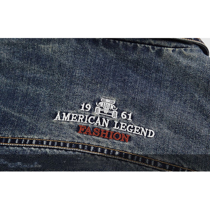 Moderne blå herrejakke i denim, perfekt for hverdagsbruk og fest. Allsidig og komfortabel i trendy stil.