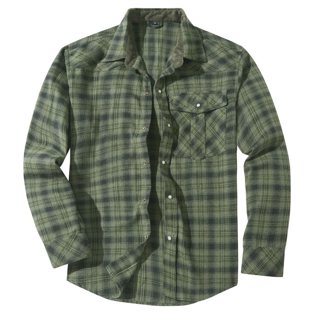 Rutete herreskjorte, tidløs design, enkel å kombinere med jeans.