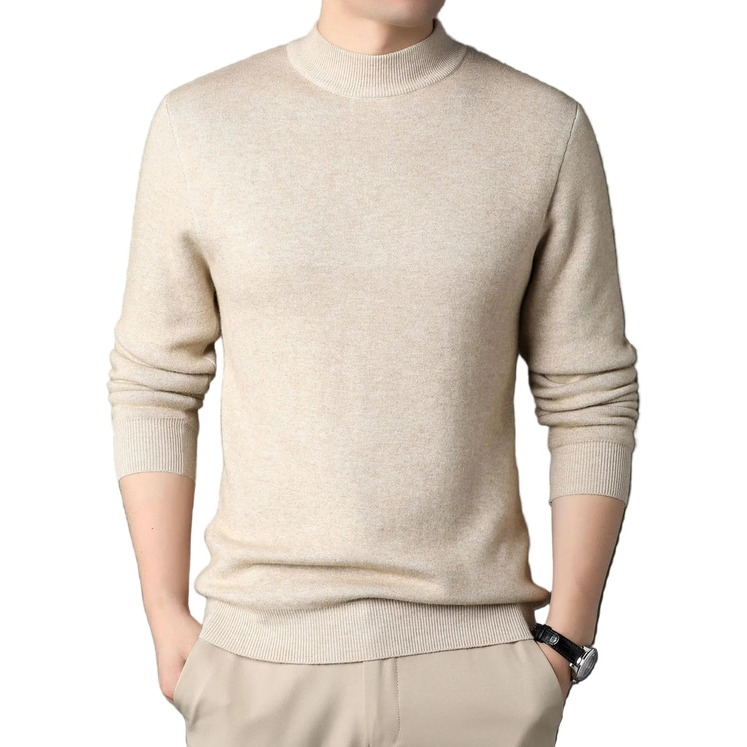Stilren herre halvpolo strikket genser i slimfit, perfekt for en moderne og elegant look.