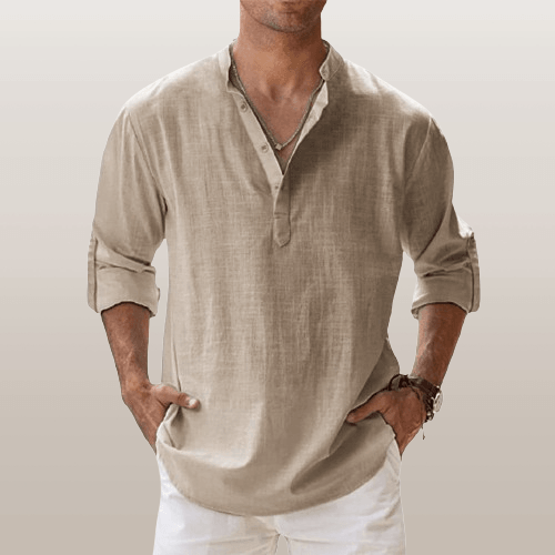 Langermet Henley-skjorte i pustende stoff for menn. Optimal komfort og stil for sommer og hverdag.