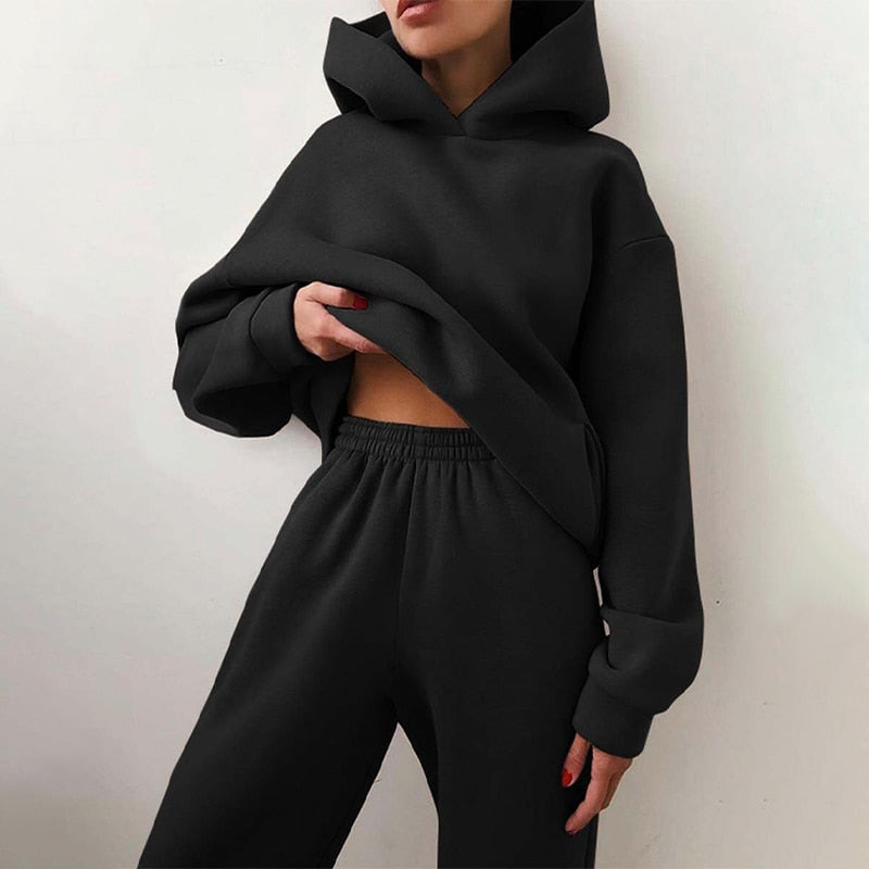 Mykt herre loungewear joggesett i polyester bomull for maksimal komfort. Ideelt som hverdagssett og fritidsklær.