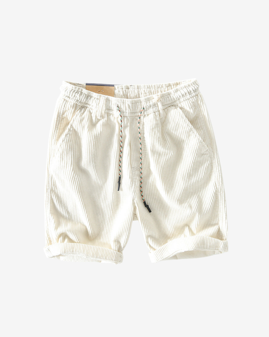 Mann iført casual herreshorts utendørs, ideell for allround sommer- og fritidsbruk.