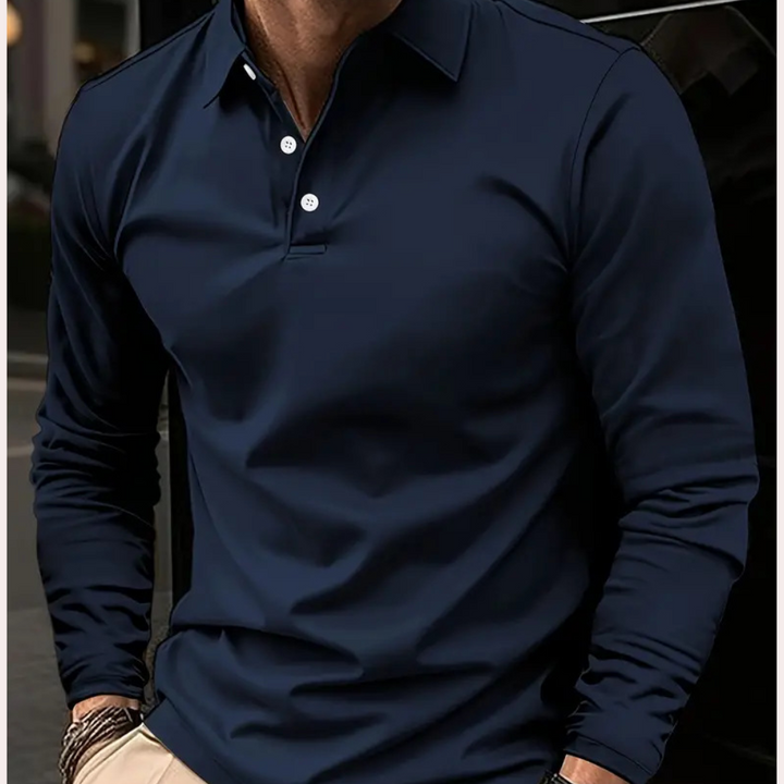 Elegant herre langermet poloshirt for tidløs stil. Ideell som hverdagsskjorte eller til en smart casual anledning.