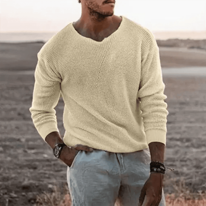 Varm herresweater, langermet pullover, ideell som høstplagg og vintergenser. Komfortabel og maskulin strikk.
