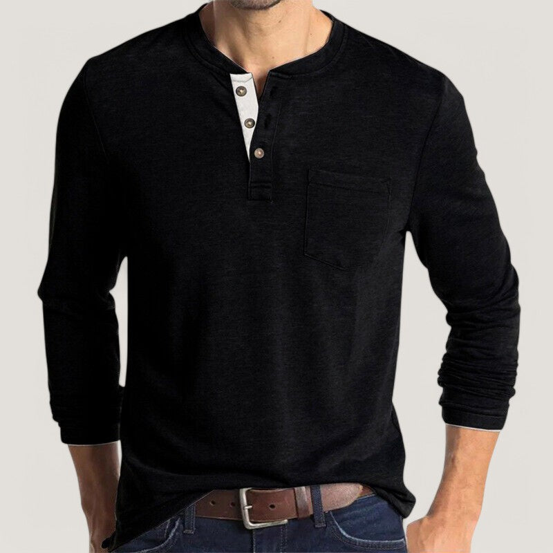Stilren herre langermet t-skjorte med rund hals, et allsidig basisplagg for fritid og en avslappet look.