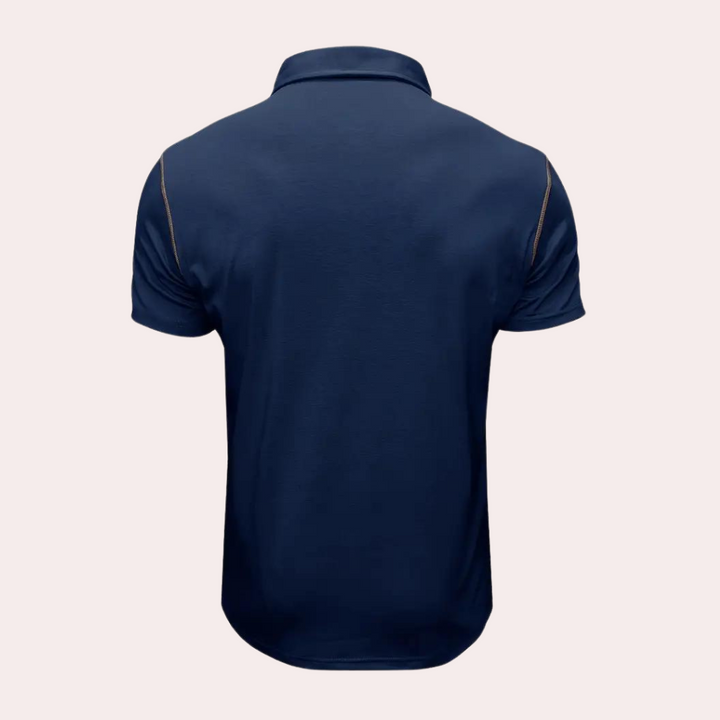 Stilfull herre poloshirt med klassisk passform, perfekt for en smart-casual look. Myk og slitesterk kvalitet.