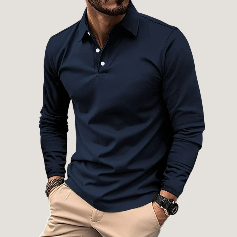 Pustende herrepolo i langermet design, perfekt for et lagdelt antrekk.