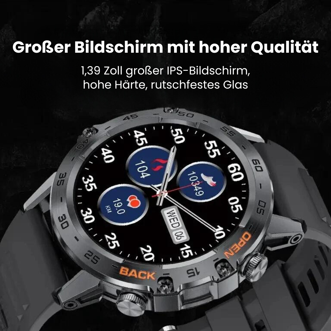 Herre smartklokke på armen utendørs, robust og vanntett. Perfekt for fjellturer, med lang batteritid og GPS.