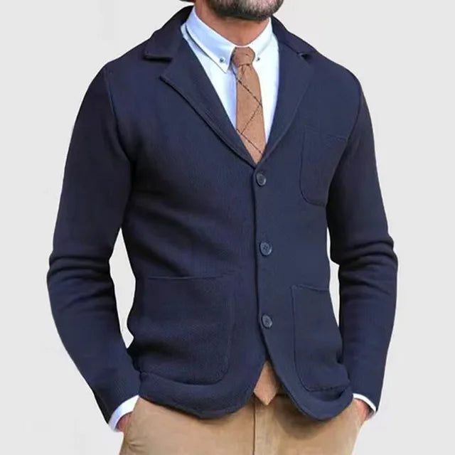 Allsidig herreblazer for alle anledninger, komfortabel og elegant i strikket design.