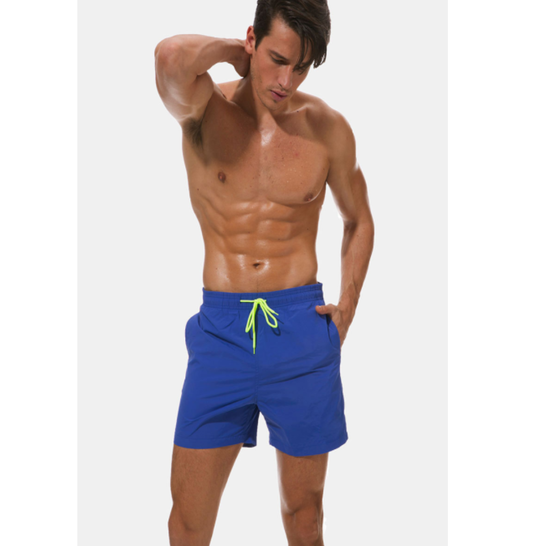 Komfortable herre badeshorts, rasktørkende stoff for maksimal komfort ved strand og bassengbruk.