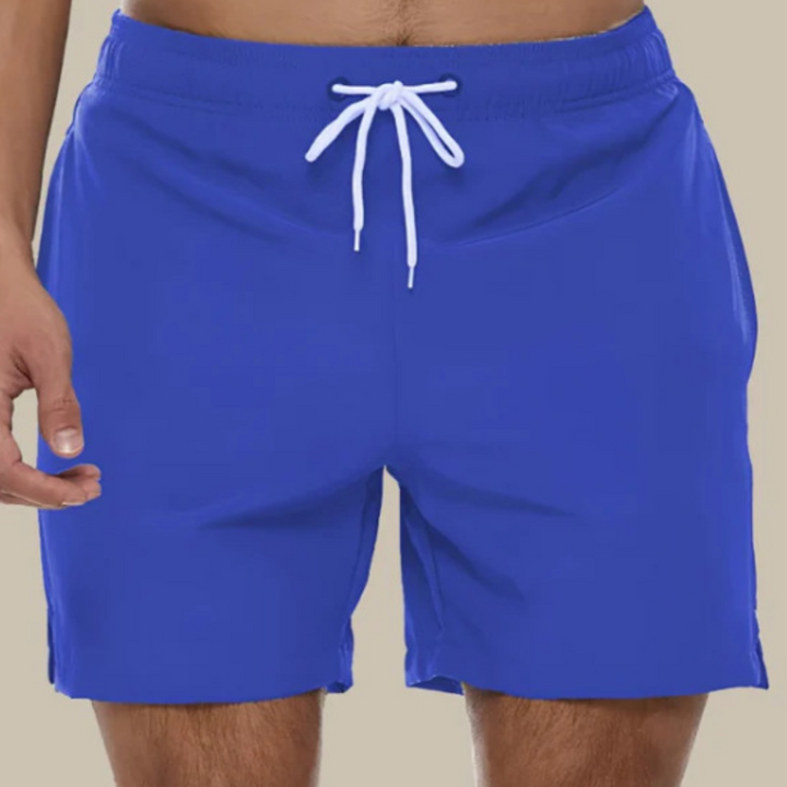 Sorte herre svømmeshorts, slitesterke og hurtigtørkende for aktiv sommer og utendørs fritid.