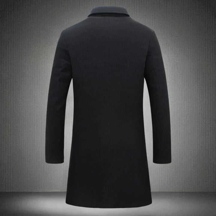 Vannavvisende herrefrakk, varm og elegant for høst og vinter, perfekt for formell bruk.