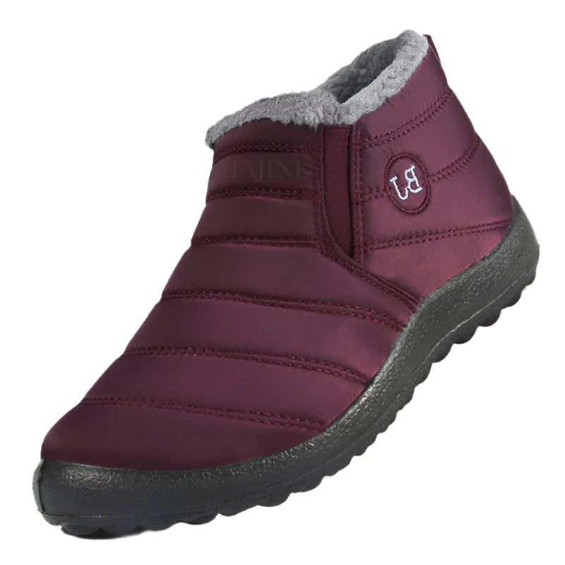 Herre vinter slip-ons med varm fleeceforing for komfort i snø og kulde. Vannavstøtende herrestøvler med gripesåle.