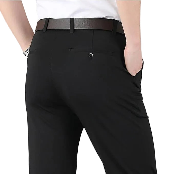Moderne herre stretchbukser i slim fit for optimal komfort og bevegelsesfrihet, perfekte for hverdag og jobb.