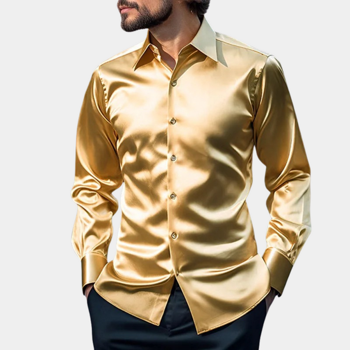 Oransje herreskjorte i elegant business stil. Utstrål selvsikkerhet med denne moderne formelle skjorten.