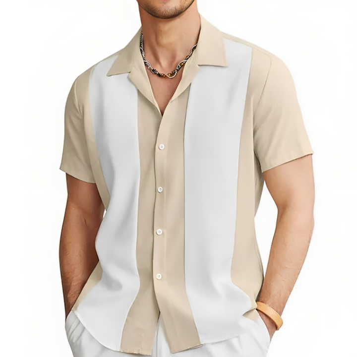 Uformell kortarmet herreskjorte for menn. Stilren casual sommerskjorte i polyester, ideell for varmt vær.