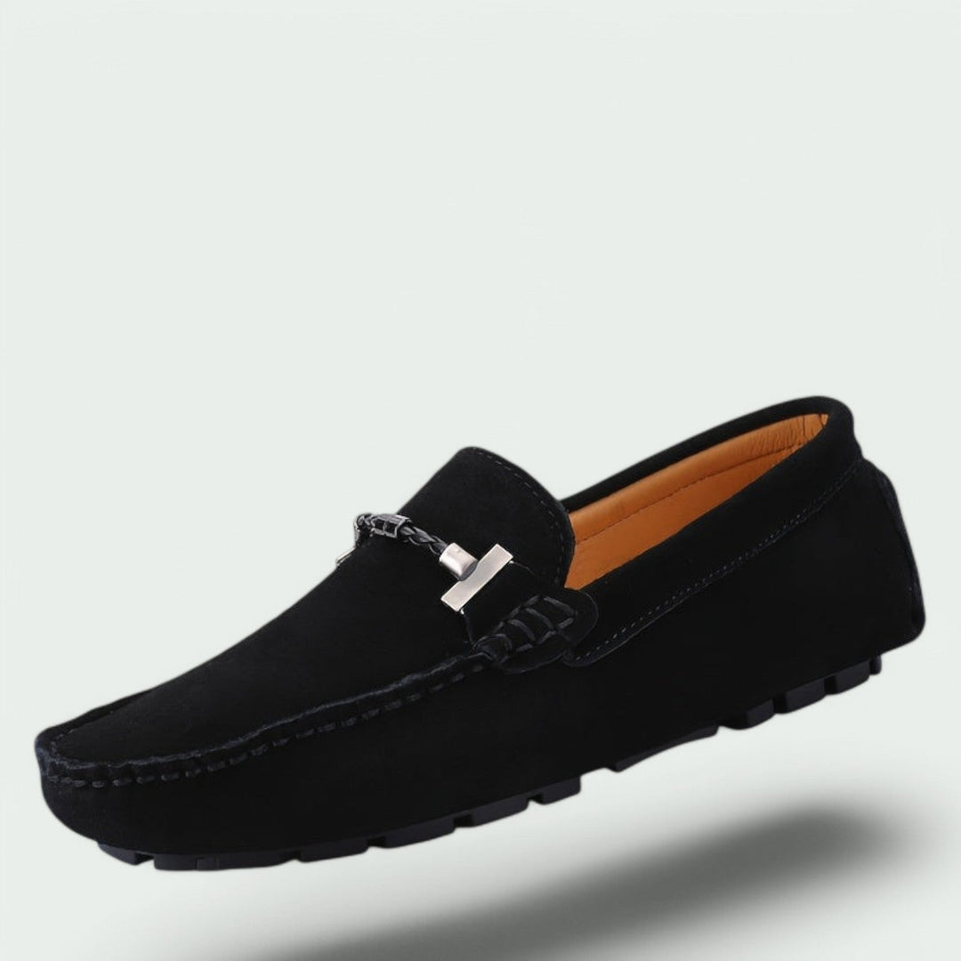 Blå slip-on moccasins i semsket skinn for menn. Elegante og komfortable festsko.