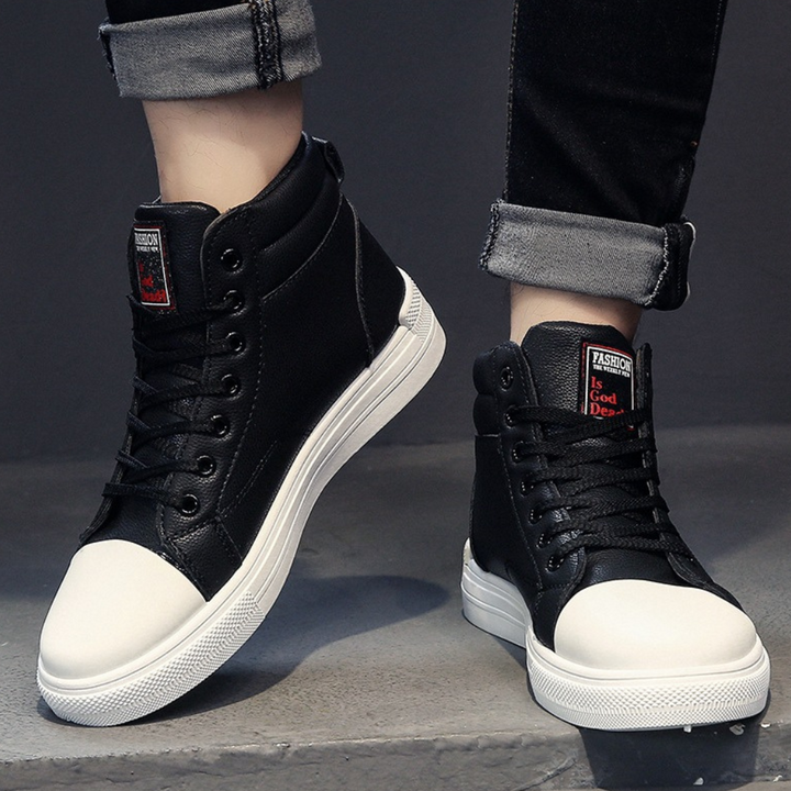 Trendy høye sneakers for menn. Stilfulle hverdagssko med moderne design for en elegant look.