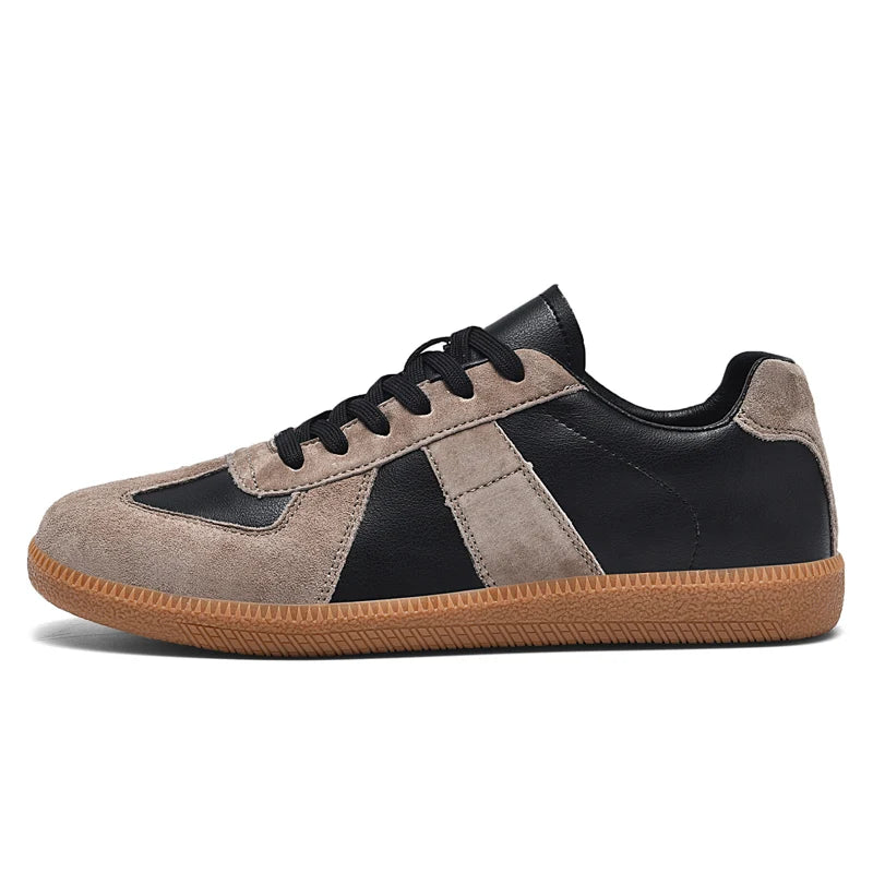 Svarte herresneakers med sporty look, ideelle som allroundsko for menn.