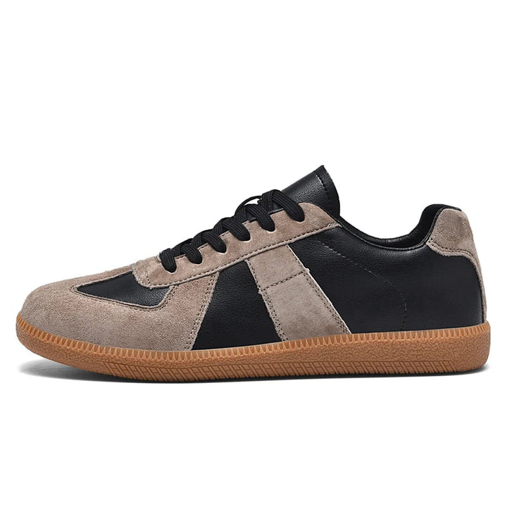 Svarte herresneakers med sporty look, ideelle som allroundsko for menn.