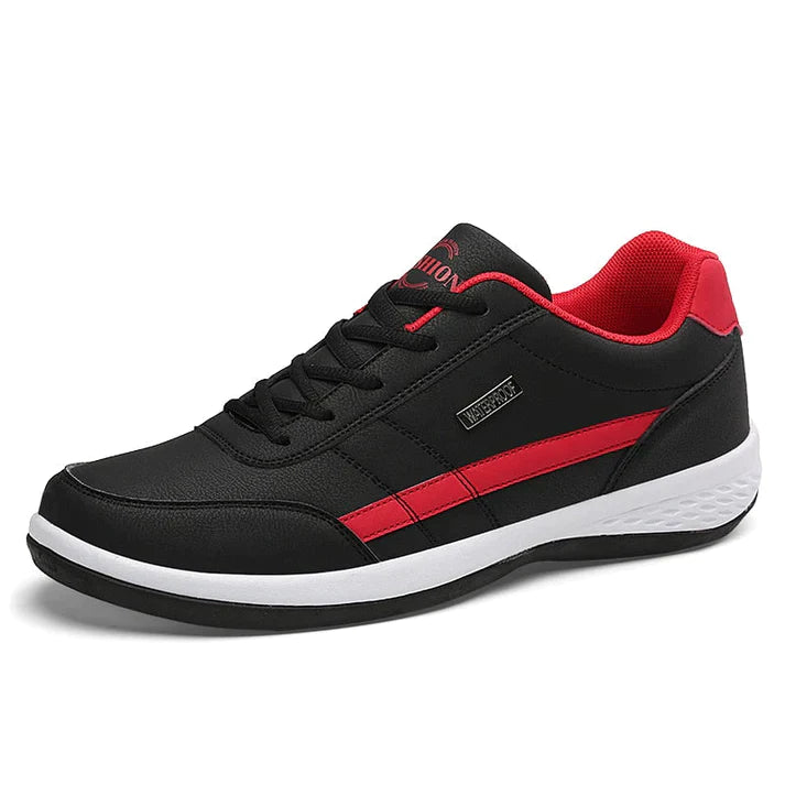 Lettvekt herresneaker med ventilasjonsdesign og støttende såle, perfekt for komfortabel hverdagsbruk.
