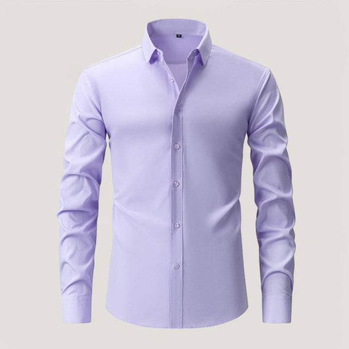 Lysgrønn rynkefri slim-fit skjorte til herre. Komfortabel, langermet og elegant for alle anledninger.