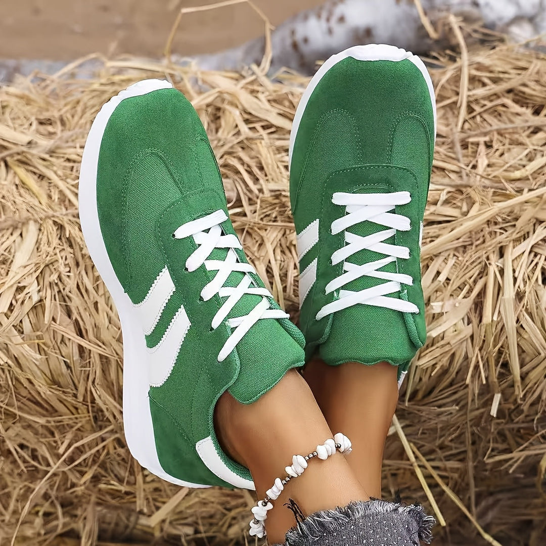 Lette og moderne damejoggesko. Komfortable snøresko med sporty stil, allsidige for vår og høst.