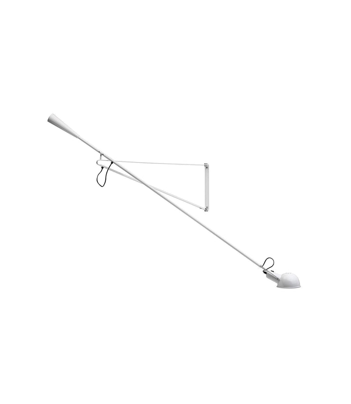 Svart justerbar vegglampe 265 i industriell design. Ideell som moderne stuelampe for lesing.