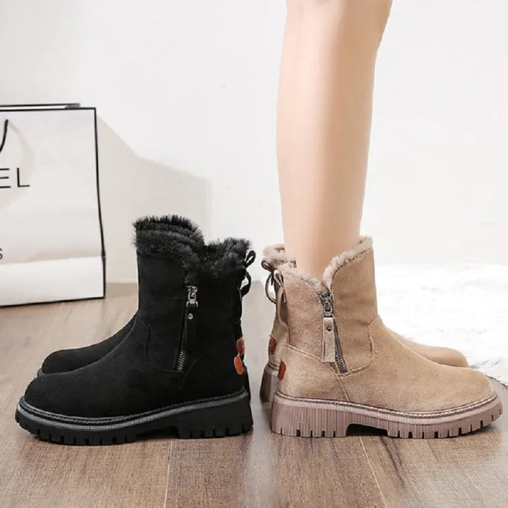 Beige casual dameboots med ortopedisk komfort og chic stil. Flott damefottøy for høst og vår.