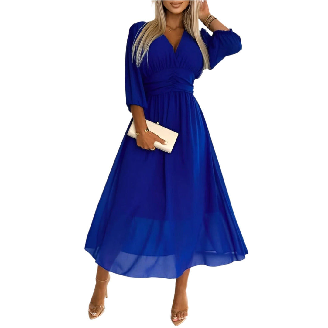 Lett, elegant chiffonkjole for kvinner. Perfekt som sommerkjole, vårkjole eller festkjole. Komfortabel hverdagsstil.
