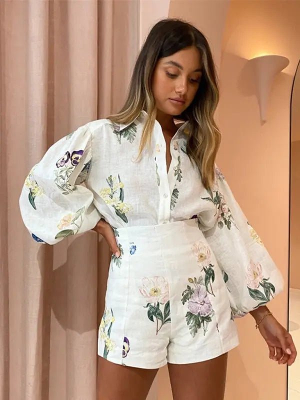 Stilig langermet bluse og høy midje shorts sett for kvinner, med delikat blomsterdesign.