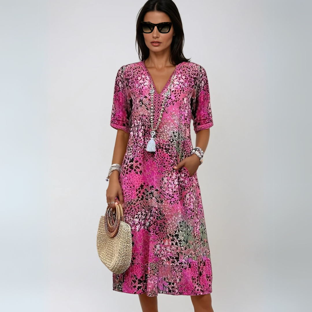 Behagelig elegant boho midikjole for kvinner. Stilfull sommerkjole, perfekt for hverdagsbruk og varme dager.