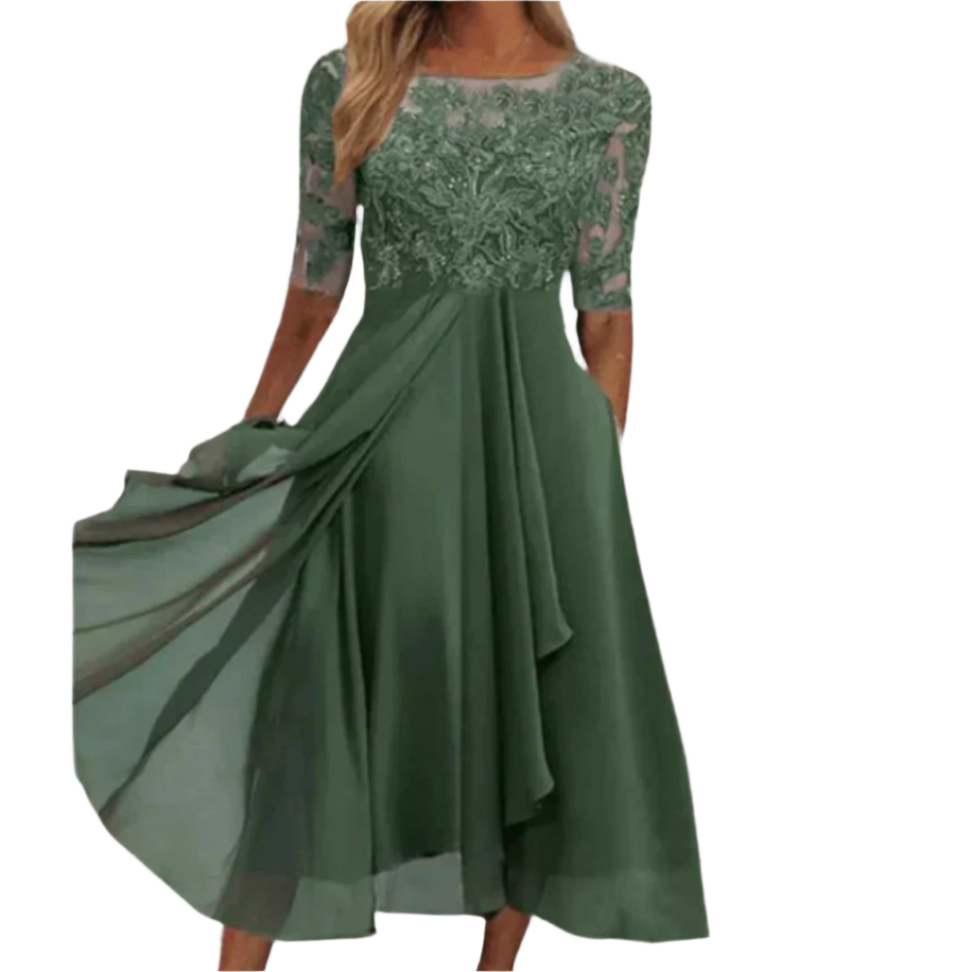 Elegant asymmetrisk damekjole med blonder, perfekt for kveldsbruk og formelle anledninger.