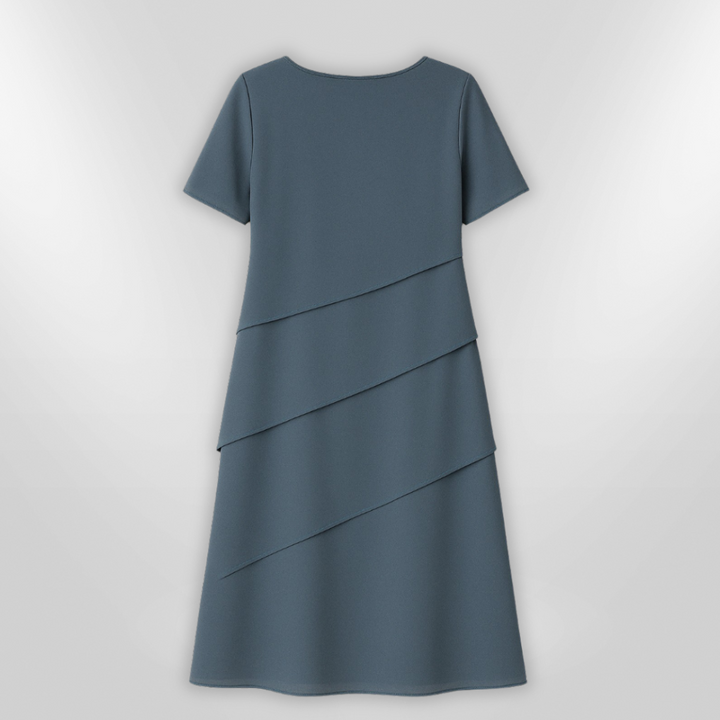 Kvinners elegante selskapskjole i chiffon. Perfekt som fest- eller sommerkjole.