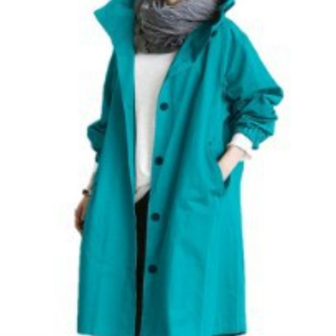 Lang kvinners trenchcoat med hette. Elegant vår- og høstjakke, en praktisk allværsjakke.