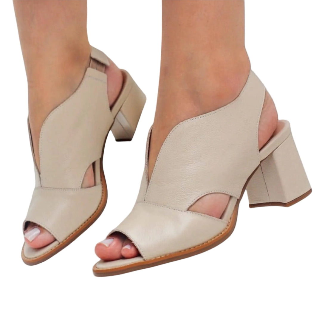 Stilige kvinnehæler med solid blokkhæl for komfort og elegant look. Perfekt for fest og formelle anledninger.
