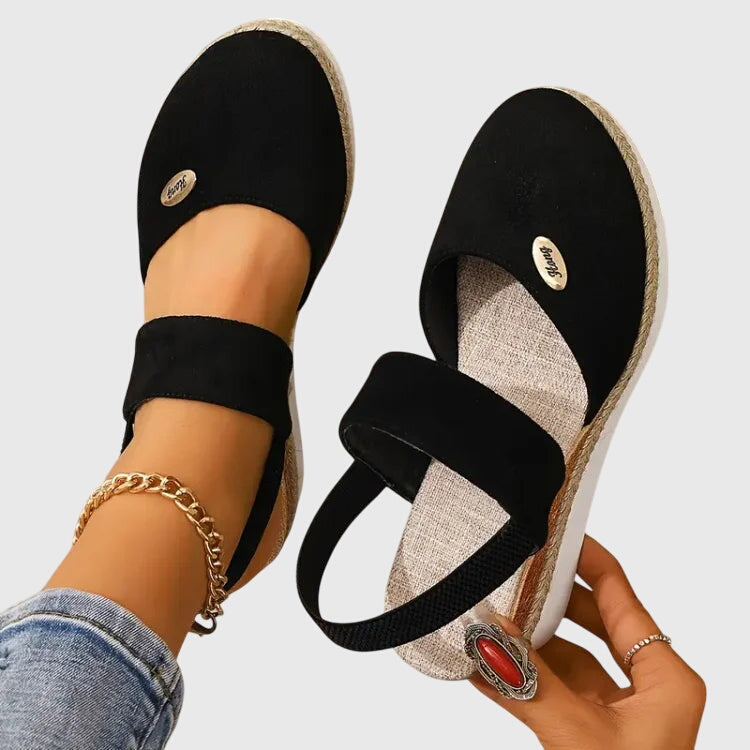 Komfortable kvinner sandaler med dempende såle og stabil konstruksjon, perfekt for langvarig hverdagsbruk.