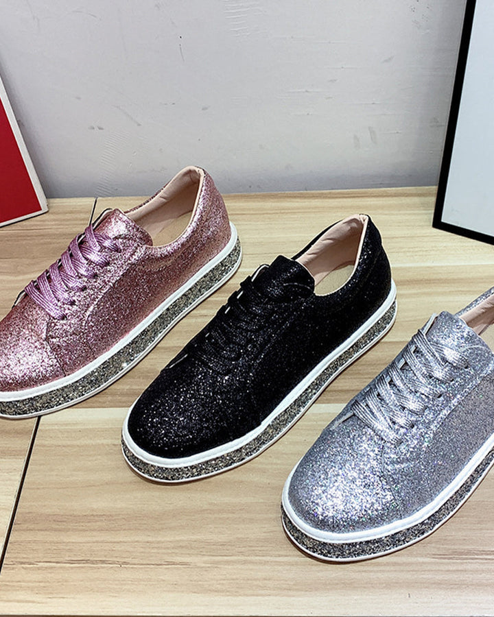 Kvinnesneakers med glitter: Komfortable damesko som løfter hverdagsstilen din med et glimt.