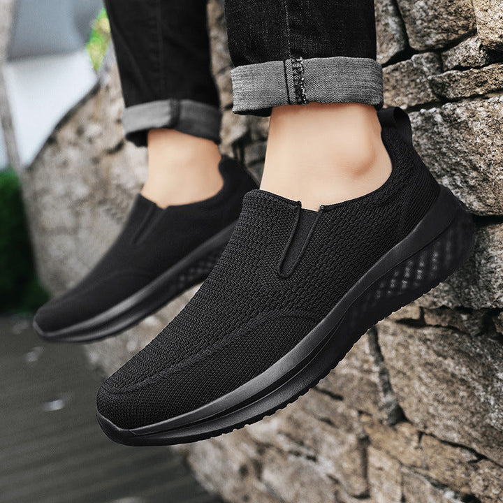 Allsidige slip-on joggesko for herre. Komfortable fritidssko i pustende design.