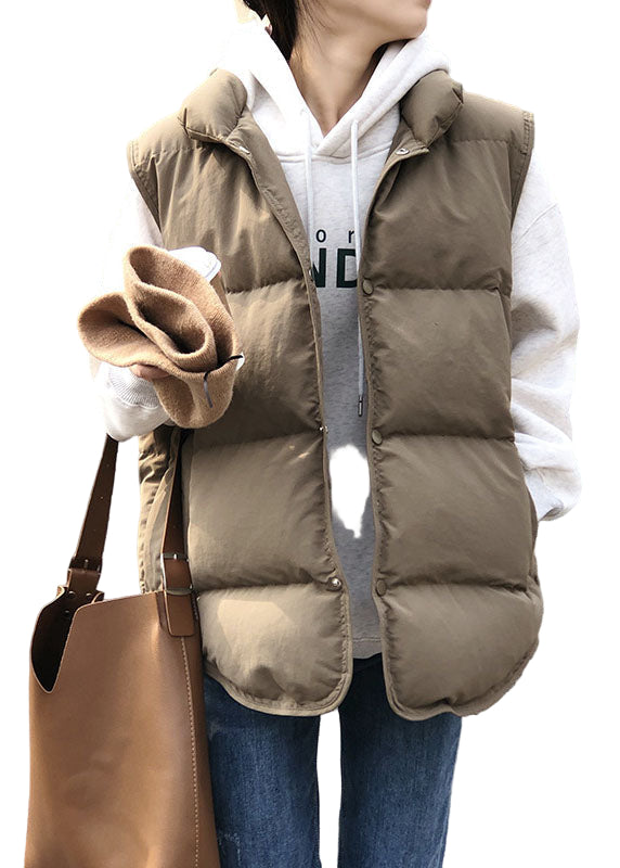 Khaki dame vintervest med ståkrage, ermeløs design. Perfekt for lagpålag og vintermote for kvinner.