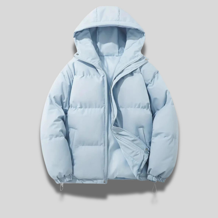 Varm damefrakk med hette i klassisk design, komfortabel og moteriktig for kalde vintre.